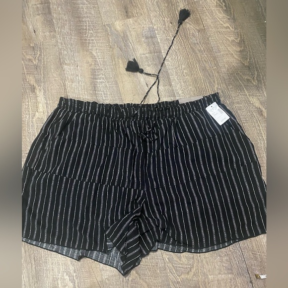 Maurices - Picture 9 of 11